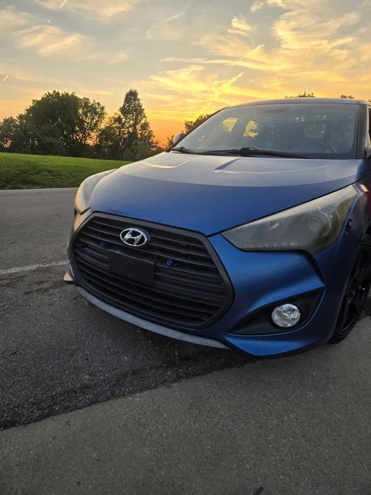 2016 Hyundai Veloster - Image 2 of 5