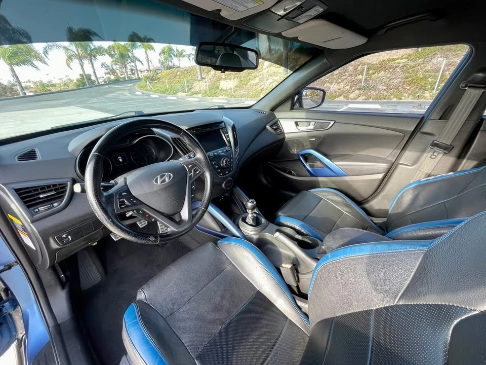 2016 Hyundai Veloster - Image 12 of 17