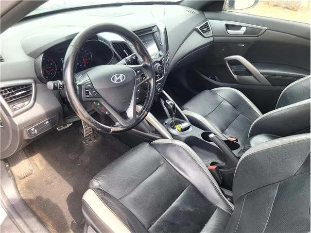 2016 Hyundai Veloster - Image 26 of 31