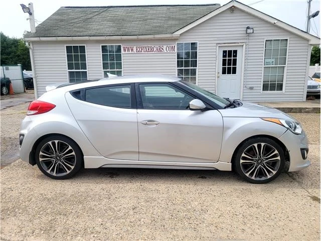 2016 Hyundai Veloster - Image 5 of 31