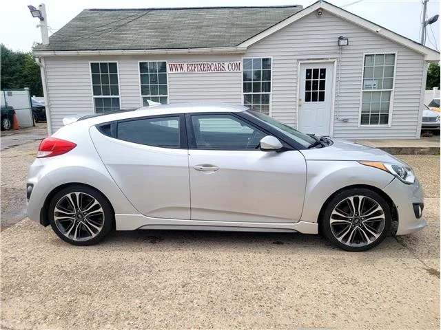 2016 Hyundai Veloster - Image 5 of 21