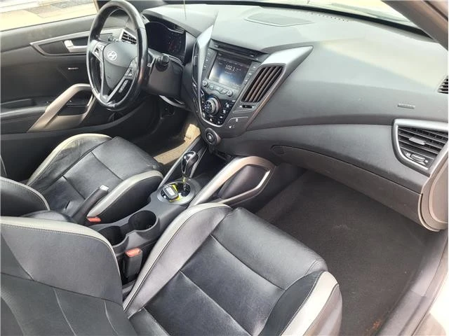 2016 Hyundai Veloster - Image 30 of 31