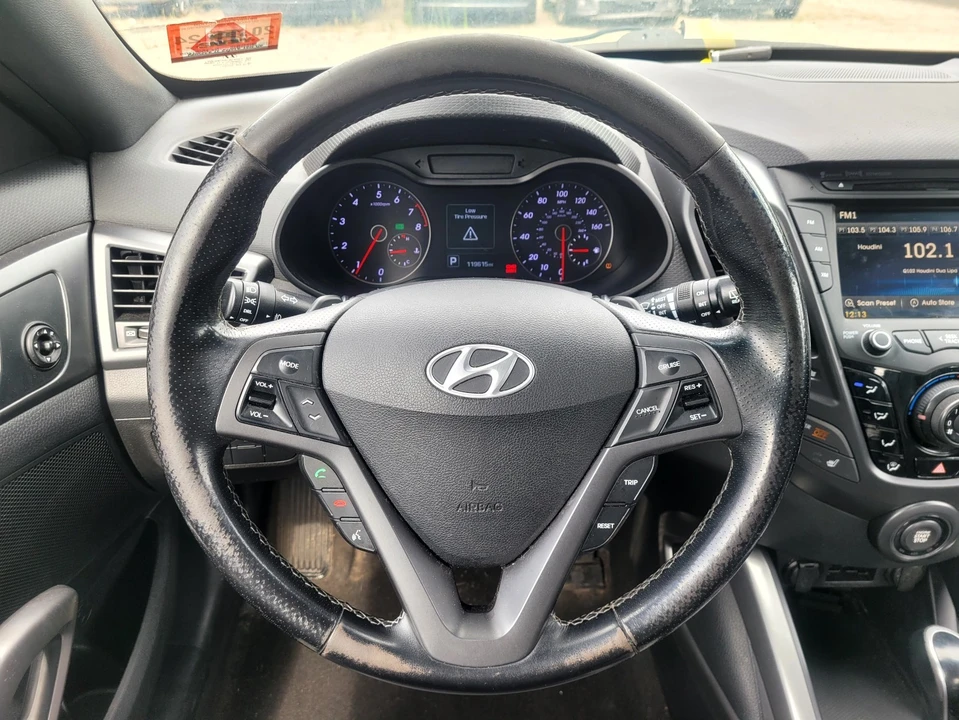 2016 Hyundai Veloster - Image 20 of 21