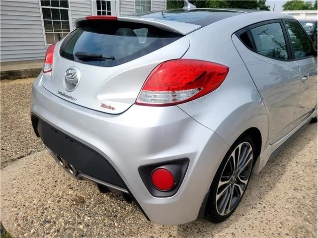 2016 Hyundai Veloster - Image 11 of 21