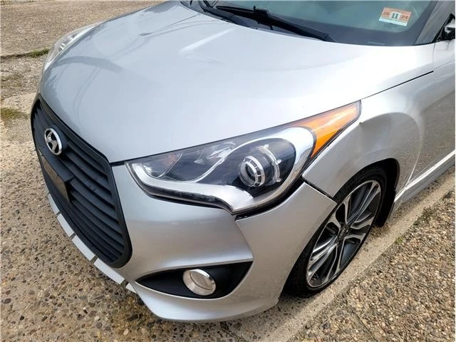 2016 Hyundai Veloster - Image 9 of 31