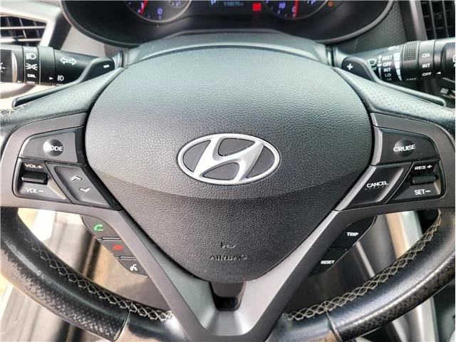 2016 Hyundai Veloster - Image 23 of 31