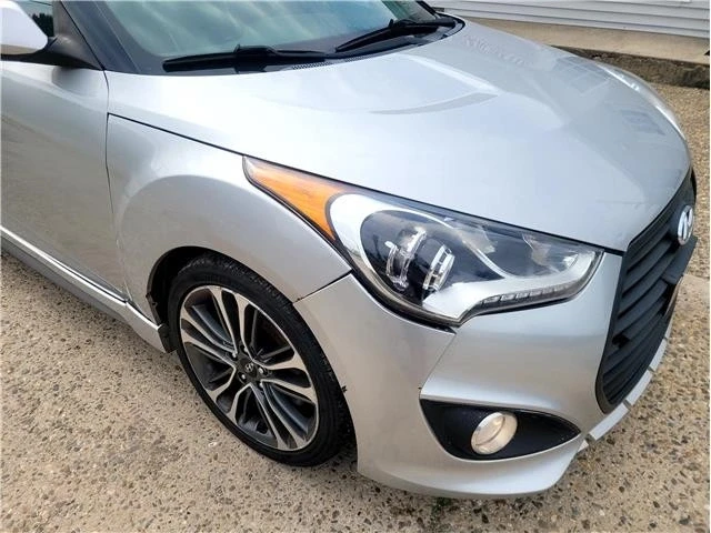 2016 Hyundai Veloster - Image 8 of 21