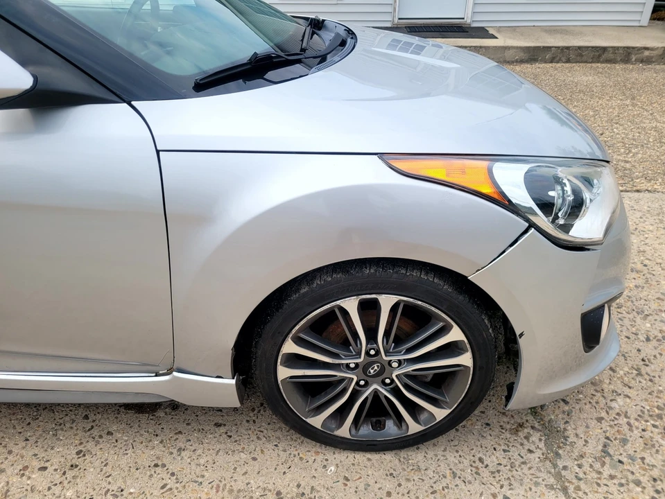 2016 Hyundai Veloster - Image 12 of 21