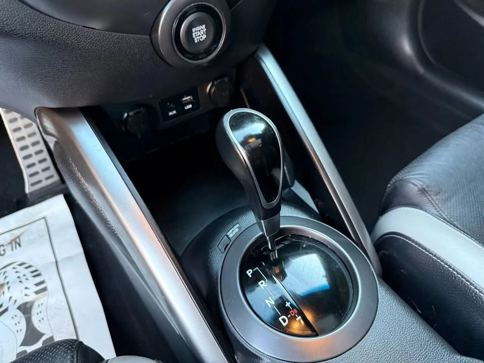 2016 Hyundai Veloster - Image 15 of 20