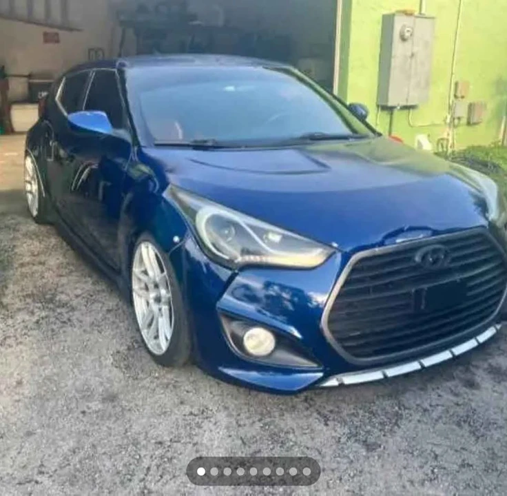 2016 Hyundai Veloster - Image 2 of 4