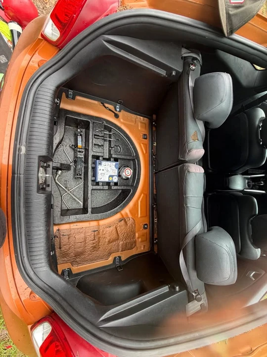 2016 Hyundai Veloster - Image 15 of 17