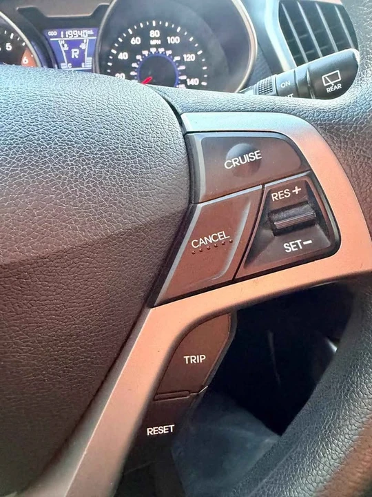 2016 Hyundai Veloster - Image 12 of 14