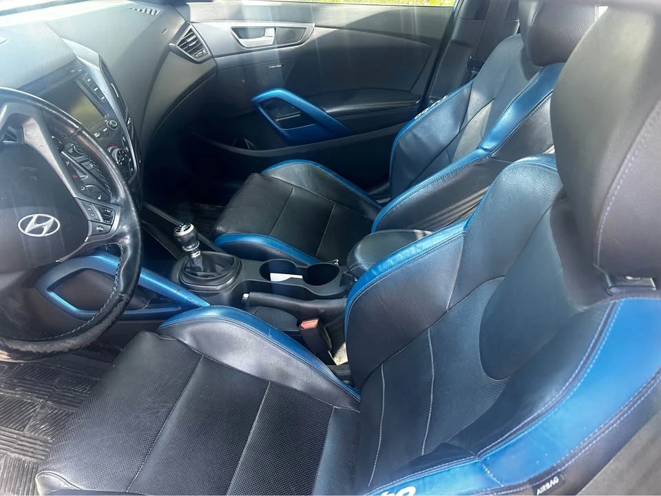 2016 Hyundai Veloster - Image 8 of 8