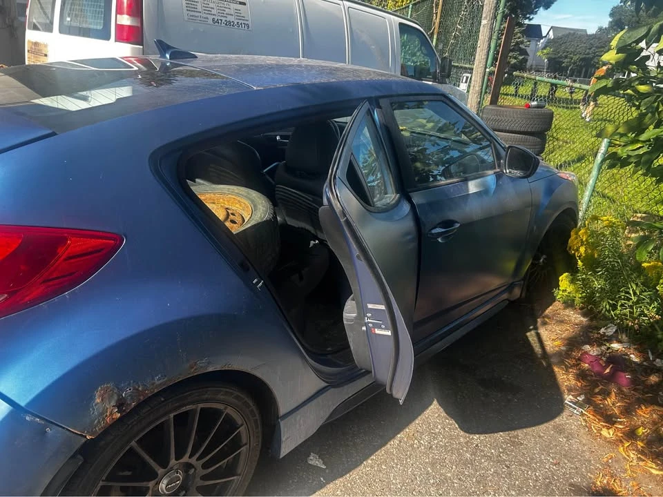 2016 Hyundai Veloster - Image 3 of 8