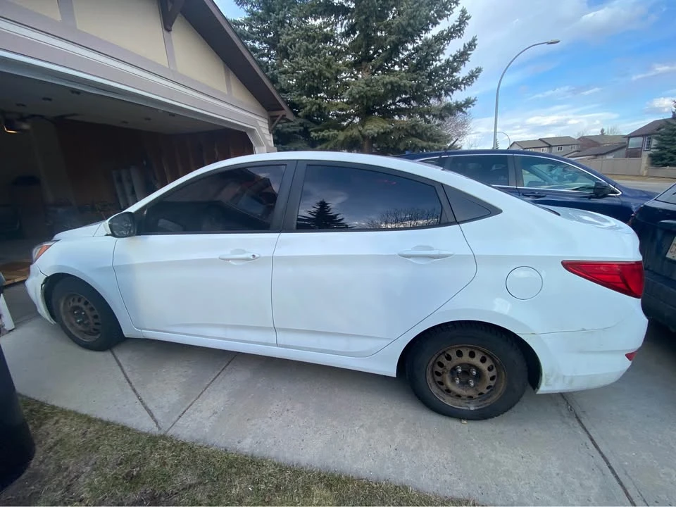 2016 Hyundai Accent - Image 3 of 5