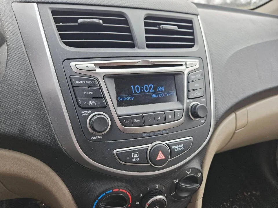 2016 Hyundai Accent - Image 17 of 19