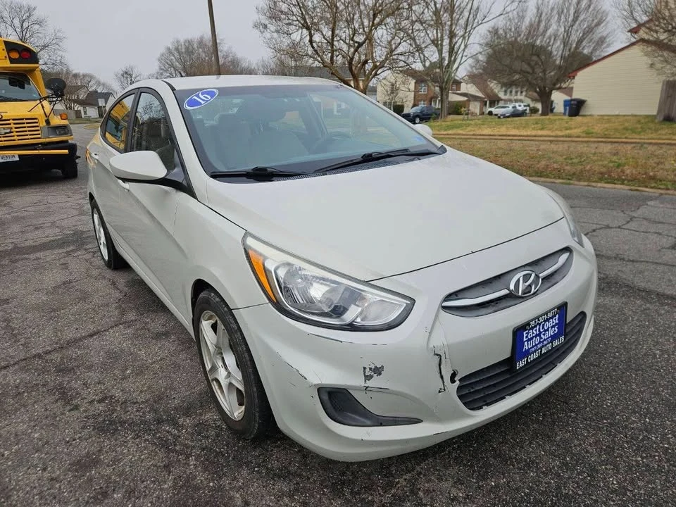 2016 Hyundai Accent - Image 8 of 19