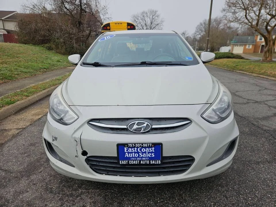 2016 Hyundai Accent - Image 9 of 19