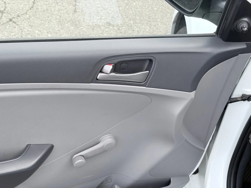 2016 Hyundai Accent - Image 8 of 16