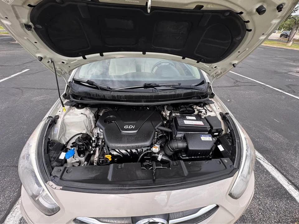 2016 Hyundai Accent - Image 9 of 9