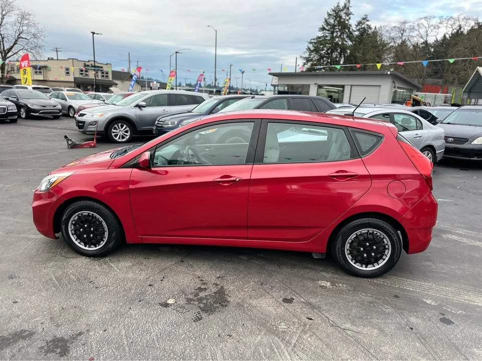 2016 Hyundai Accent - Image 8 of 19