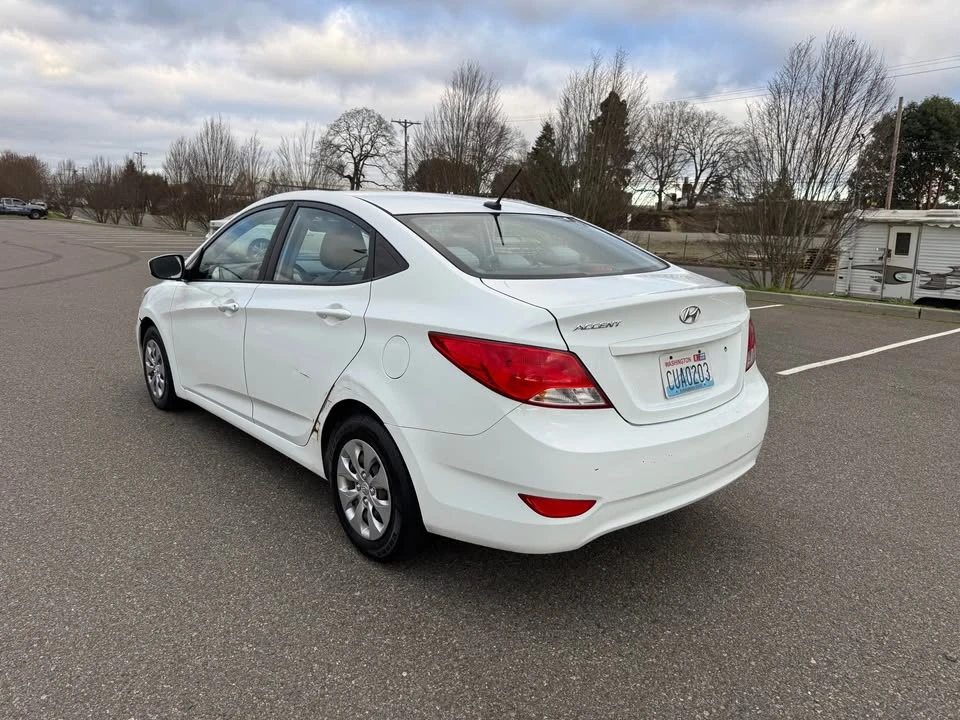2016 Hyundai Accent - Image 5 of 11