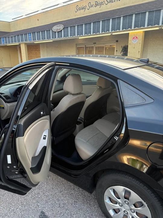 2016 Hyundai Accent - Image 8 of 10