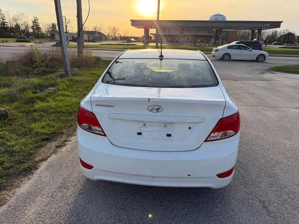 2016 Hyundai Accent - Image 5 of 7