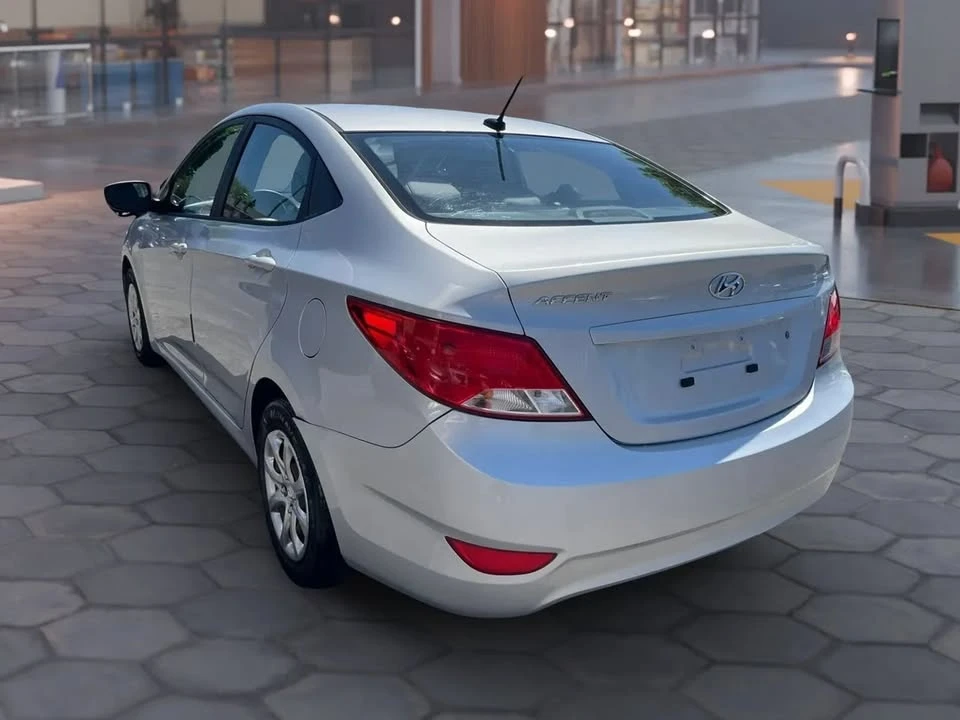 2016 Hyundai Accent - Image 5 of 20