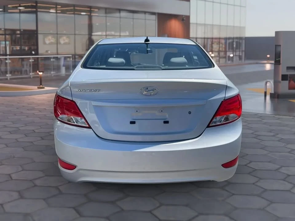 2016 Hyundai Accent - Image 6 of 20