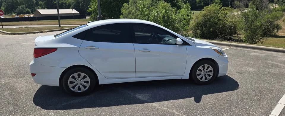 2016 Hyundai Accent - Image 5 of 16