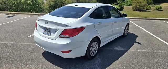 2016 Hyundai Accent SE Sedan