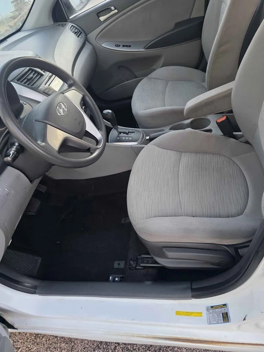 2016 Hyundai Accent - Image 16 of 18
