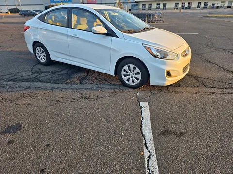 2016 Hyundai Accent SE Sedan
