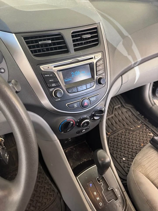2016 Hyundai Accent - Image 8 of 11