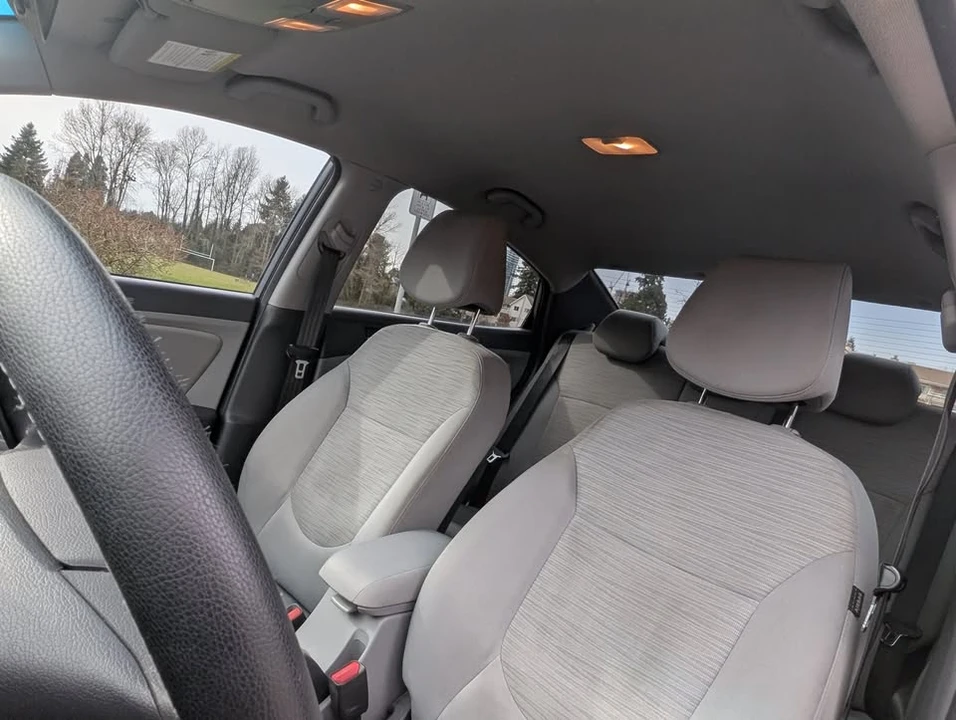 2016 Hyundai Accent - Image 8 of 17