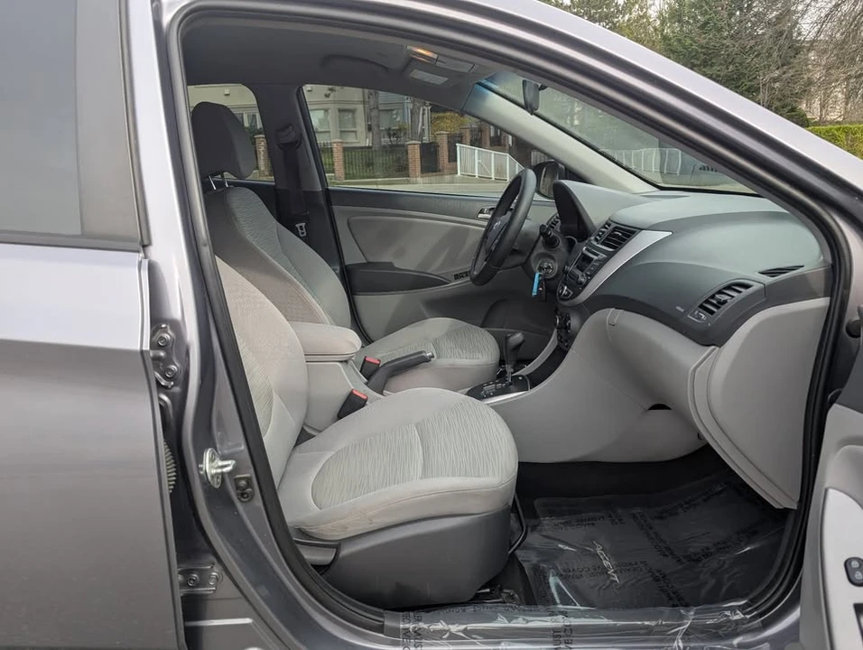 2016 Hyundai Accent - Image 15 of 17