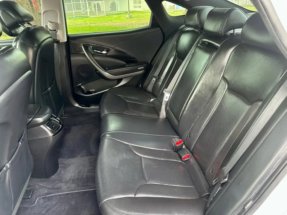 2016 Hyundai Azera - Image 12 of 19