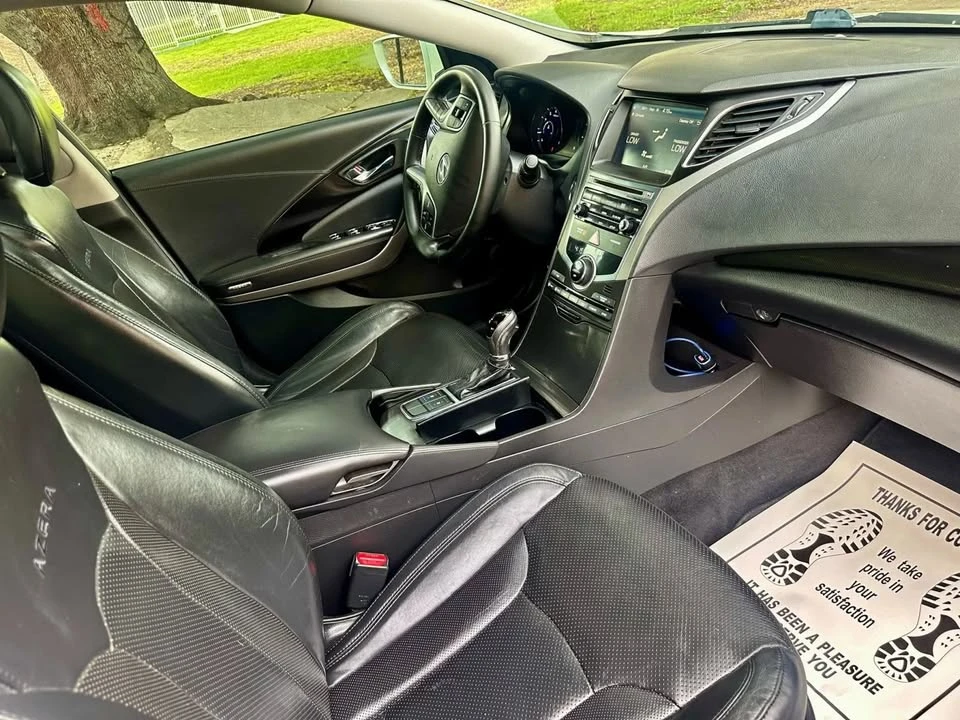2016 Hyundai Azera - Image 10 of 19