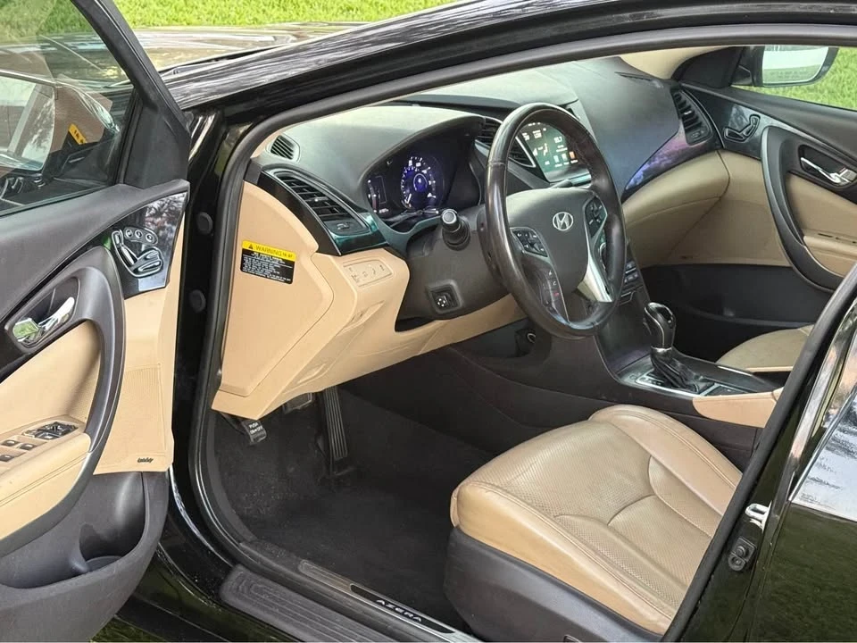 2016 Hyundai Azera - Image 9 of 12