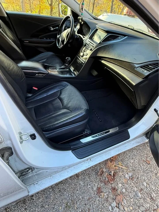2016 Hyundai Azera - Image 7 of 12