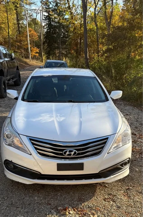 2016 Hyundai Azera - Image 2 of 12