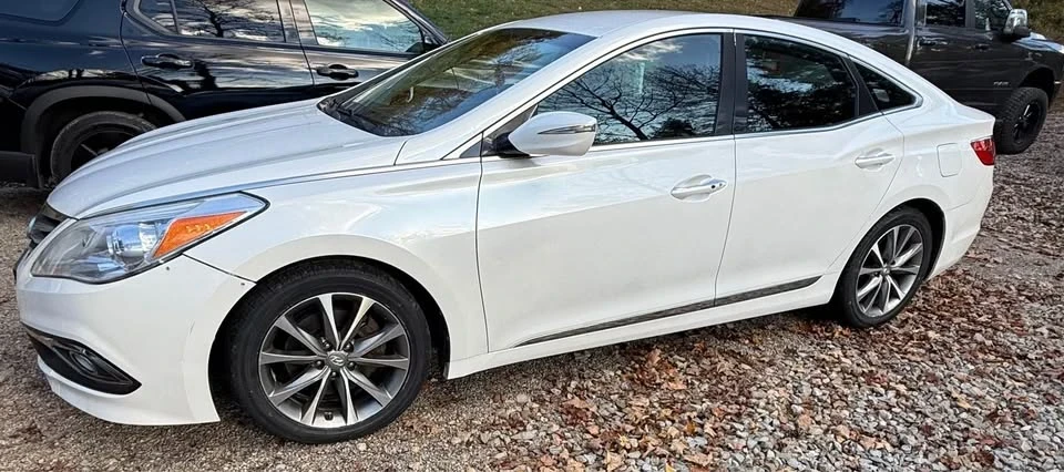 2016 Hyundai Azera - Image 4 of 12