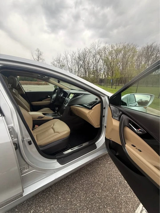 2016 Hyundai Azera - Image 11 of 19