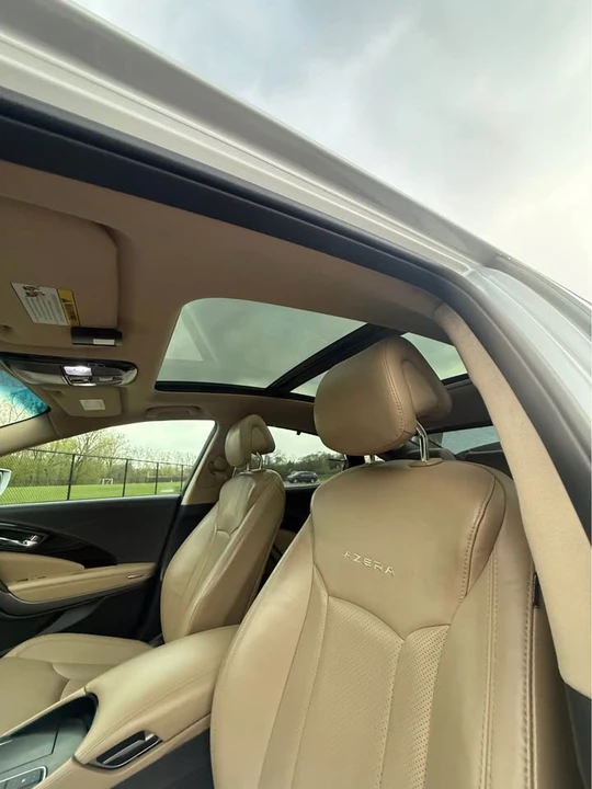 2016 Hyundai Azera - Image 15 of 19