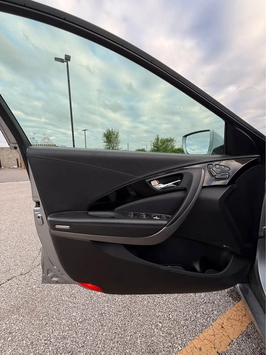 2016 Hyundai Azera - Image 11 of 13