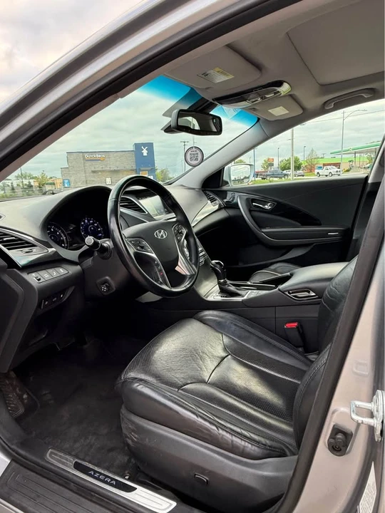 2016 Hyundai Azera - Image 9 of 13