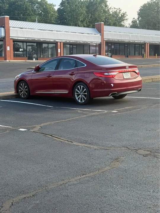 2016 Hyundai Azera - Image 3 of 7