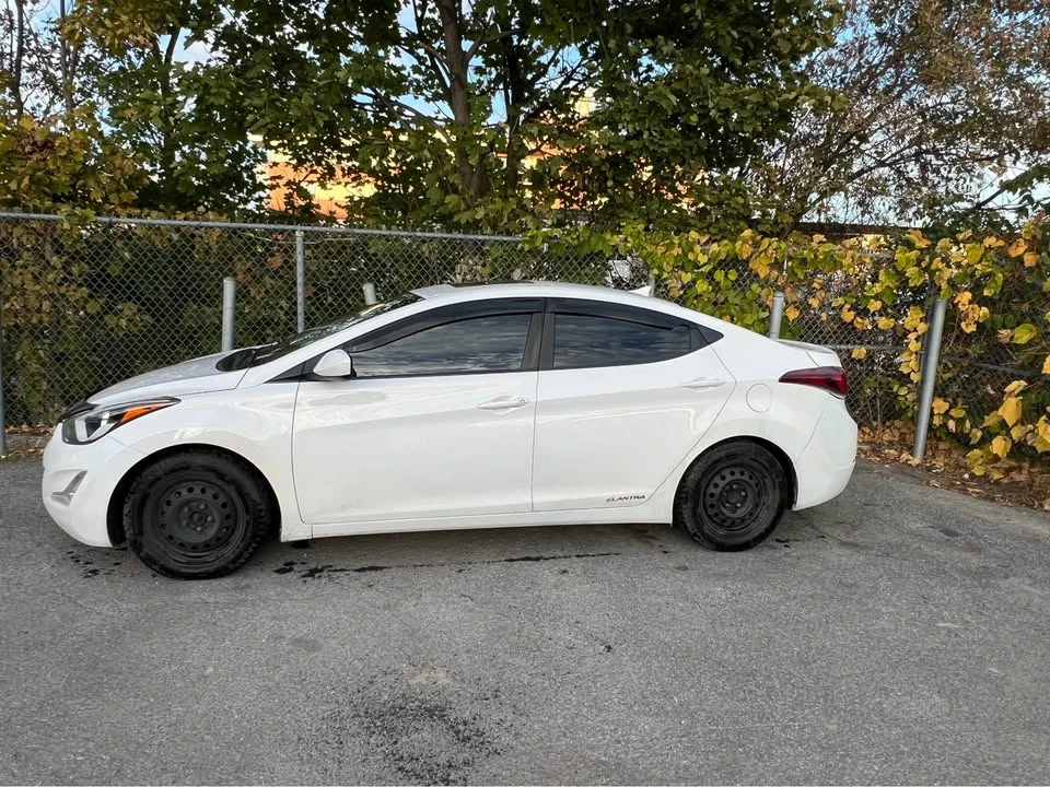 2016 Hyundai Elantra - Image 5 of 7
