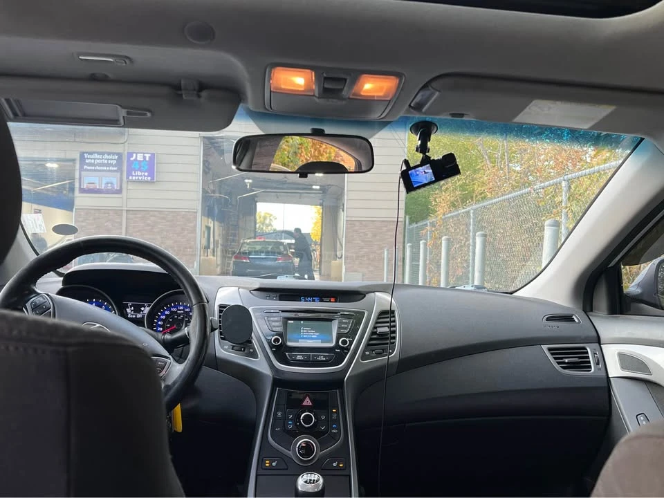 2016 Hyundai Elantra - Image 4 of 7